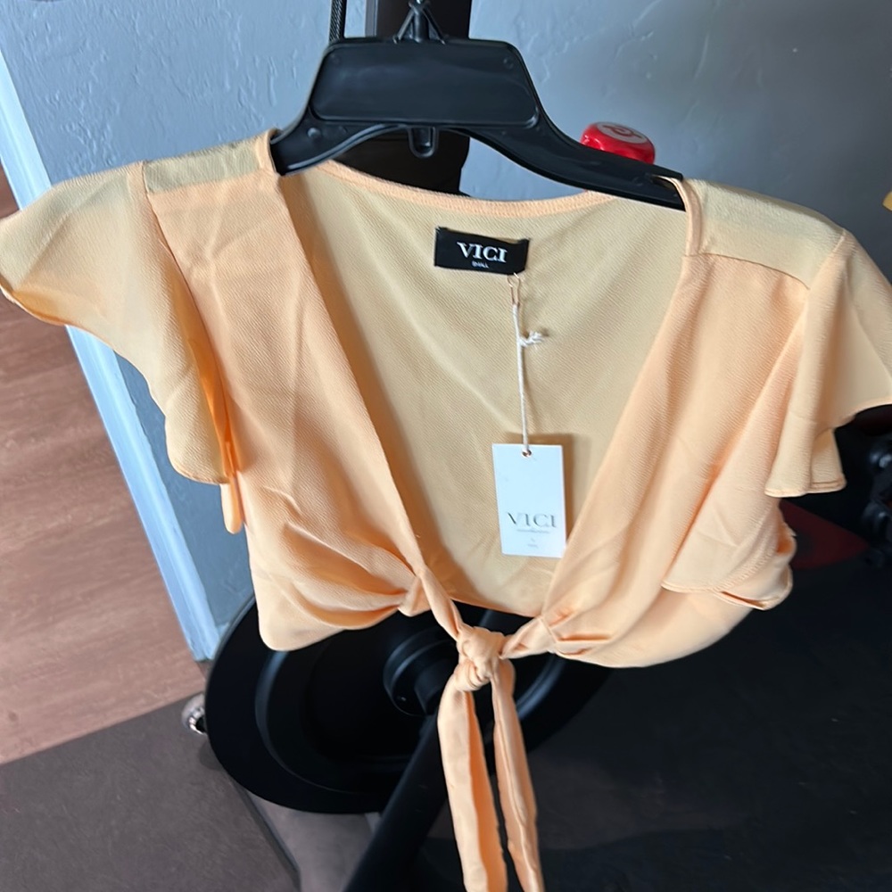 Crop tie top